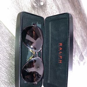 Comes with everything. The glasses were originally $100+. Open to negotiations.